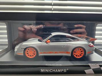 Minichamps Porsche 911 gt3rs Zilver 1:18 beschikbaar voor biedingen