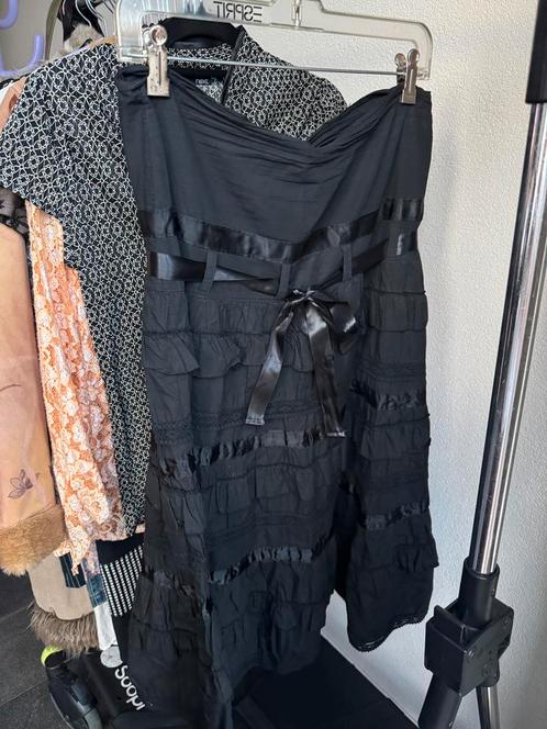 Vintage Y2K zwart geplooide gelaagde losvallende rok, Kleding | Dames, Rokken, Zo goed als nieuw, Maat 42/44 (L), Zwart, Onder de knie