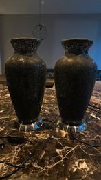 Schelpen vaas met lamp 2 stuks als nieuw, Huis en Inrichting, Woonaccessoires | Vazen, Zwart, Ophalen of Verzenden, Minder dan 50 cm