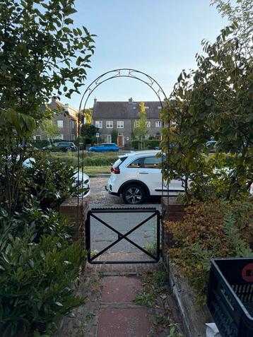 Stevige metalen rozenboog / tuinboog beschikbaar voor biedingen