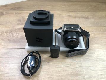 Hasselblad 907X 50C & Hasselblad XCD 4/45P lens beschikbaar voor biedingen
