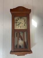Houten wandklok met slinger, Ophalen of Verzenden