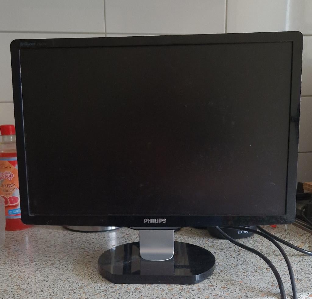 Monitor Philips Brilliance 190W9, Computers en Software, Monitoren, Gebruikt, 60 Hz of minder, DVI, VGA, Overige typen, Full HD