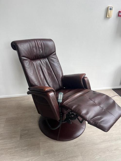Prominent Sta Op Relaxfauteuil Bruin Leer Goteborg sta-op, Huis en Inrichting, Fauteuils, Leer, 50 tot 75 cm, Minder dan 75 cm