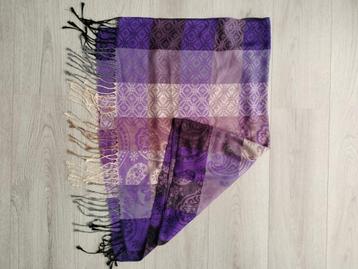 Mooie paarse sjaal / doek, nieuw – 70 cm breed x 170 cm lang beschikbaar voor biedingen