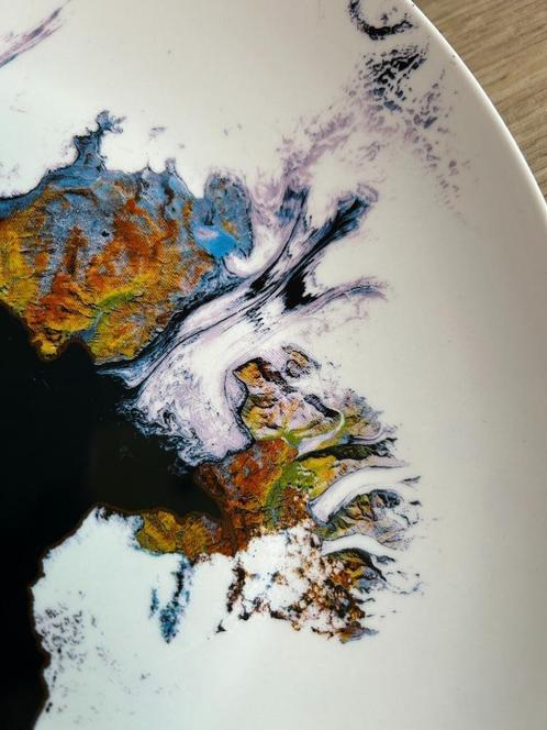3 borden van rest Hotel Des Indes 30cm kunst, Huis en Inrichting, Keuken | Servies, Zo goed als nieuw, Bord(en), Overige stijlen