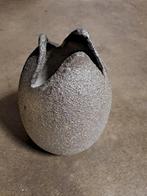 Zilverkleurige Keramiek Vaas - Modern Design, Huis en Inrichting, Woonaccessoires | Vazen, Overige kleuren, Aardewerk of Porselein