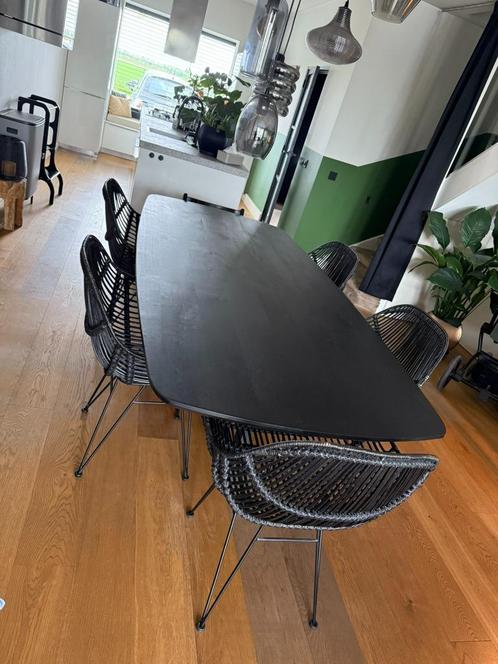 5x Zwarte Rotan Eetkamerstoelen – Model Sava, Huis en Inrichting, Stoelen, Gebruikt, Vijf, Zes of meer stoelen, Riet of Rotan