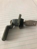 8 Eurolocks slotjes voor lockerdeurtjes. Kledingkluisjes., Doe-het-zelf en Verbouw, Hang- en Sluitwerk, Ophalen of Verzenden, Gebruikt