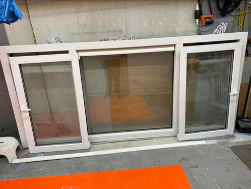 Kunststof kozijn tripple glas, Doe-het-zelf en Verbouw, Kozijnen en Schuifpuien, Zo goed als nieuw, Raamkozijn, Kunststof, Ophalen of Verzenden