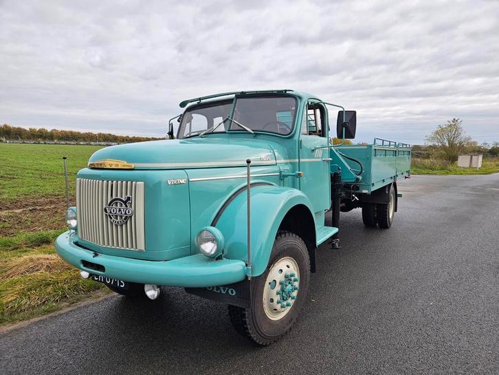 Volvo viking oldtimer met kraan. Compleet gerestaureerd, Auto's, Vrachtwagens, Bedrijf, Volvo, Diesel, Handgeschakeld, Vierwielaandrijving