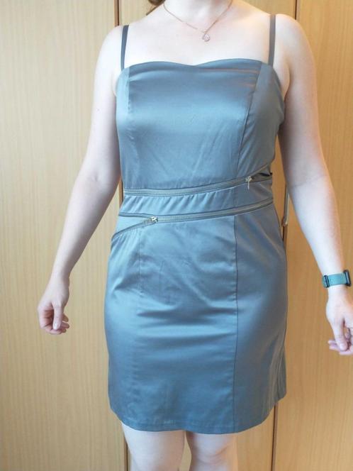 Bonprix jurkje maat 42/44 (L), Kleding | Dames, Jurken, Zo goed als nieuw, Maat 42/44 (L), Grijs, Boven de knie, Ophalen of Verzenden