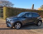 Toyota C-HR 1.8 Hybrid 122pk CVT 2018 Grijs, Auto's, Toyota, 725 kg, 4 cilinders, Parkeersensor, 98 pk
