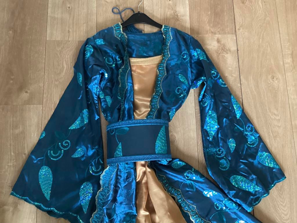 Takshita, Maat 38/40 (M), Blauw, Ophalen of Verzenden, Zo goed als nieuw