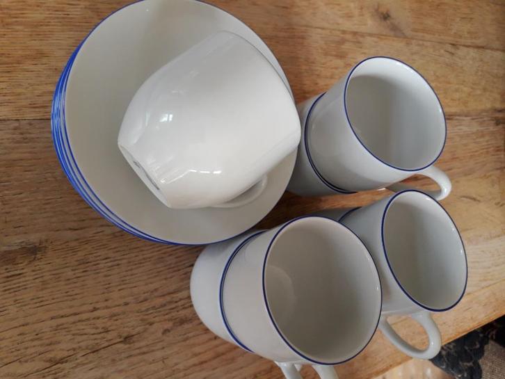 kopjes schoteltjes mini uitvoering bijv voor aperatiefjes, Verzamelen, Porselein, Kristal en Bestek, Gebruikt, Kop en/of schotel