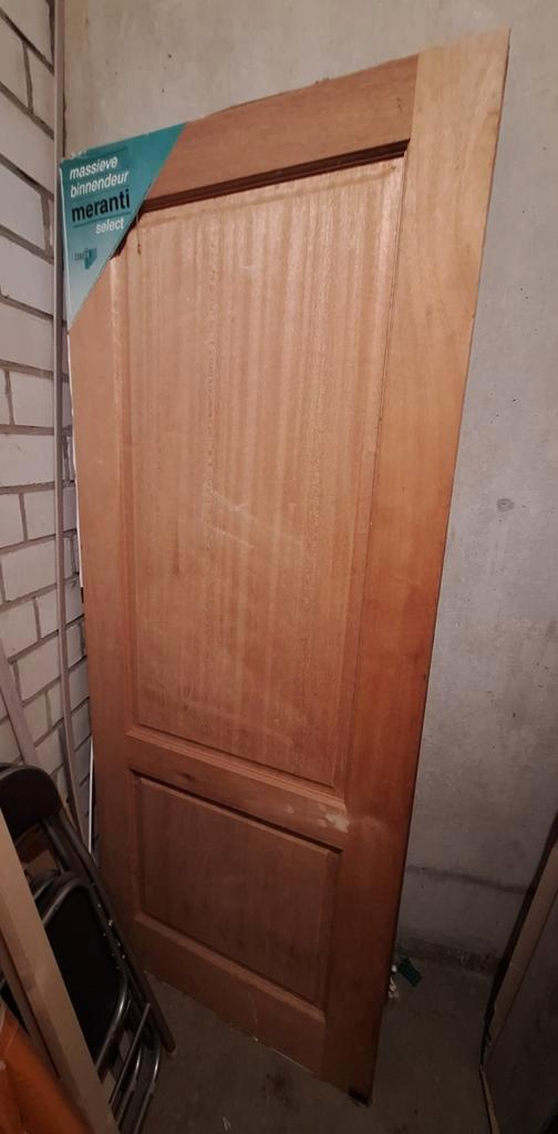 GRATIS 2X Houten Opdekdeuren 80x201,5 cm en 84x201,5 cm., Doe-het-zelf en Verbouw, Deuren en Horren, Ophalen