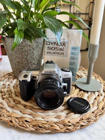 Minolta Dynax 505Si Super met 50mm f/1.8 lens – filmcamera beschikbaar voor biedingen