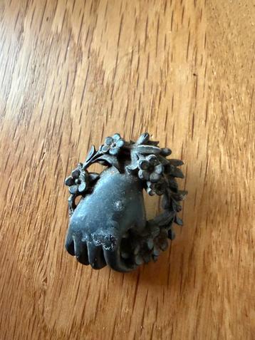 Victoriaanse broche beschikbaar voor biedingen