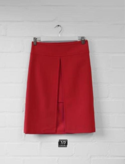 Patrizia Pepe - Prachtige rok maat NL36 - Nieuw €200, Kleding | Dames, Rokken, Nieuw, Maat 36 (S), Rood, Knielengte, Ophalen of Verzenden