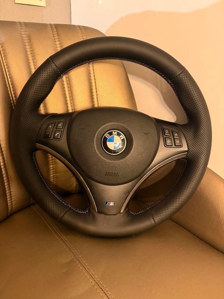 Bmw E81 E82 E87 E88 E90 E91 E92 E93 leder M stuur, Auto-onderdelen, Besturing, BMW, Ophalen of Verzenden