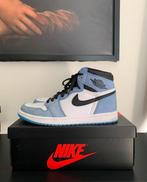 Jordan 1 High University Blue 43 EU gedragen, Kleding | Heren, Schoenen, Verzenden, Zo goed als nieuw, Blauw