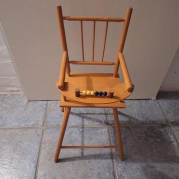 poppen stoeltje beschikbaar voor biedingen