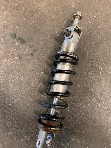 Achterschokbreker Kawasaki ZXR400, met achterbrug beschikbaar voor biedingen