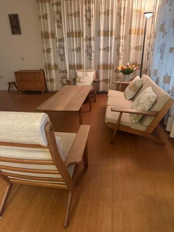Mid century design zithoek van Hans J. Wegner beschikbaar voor biedingen