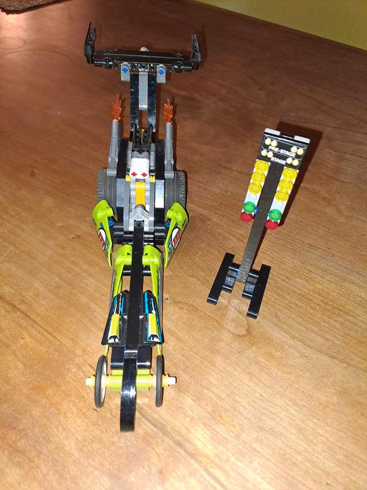 LEGO Technic 42103 Dragster - Pull Back Actie!, Kinderen en Baby's, Speelgoed | Bouwstenen, Zo goed als nieuw, Ophalen of Verzenden