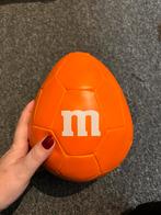 M&M eivormige bal, Ophalen of Verzenden, Zo goed als nieuw, Jongen of Meisje