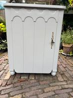 Leuk opgeknapt kastje - Puur Kiezel Hoogglans, Huis en Inrichting, Ophalen, 50 tot 100 cm, Zo goed als nieuw, Minder dan 100 cm