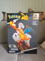 Pokémon Select Charizard deluxe figure 33cm met licht, Ophalen of Verzenden, Nieuw