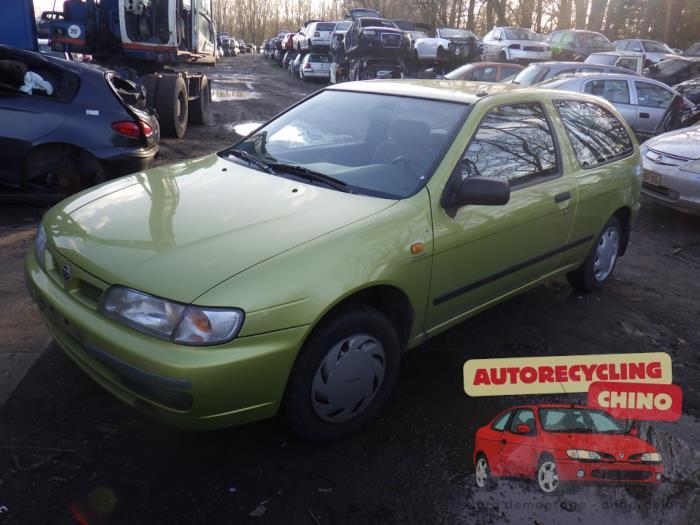 Buitenspiegel links van een Nissan Almera, Auto-onderdelen, Spiegels, Ophalen, Gebruikt, -, -