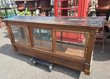Antieke toonbank balie counter of winkelvitrine 207 cm lang beschikbaar voor biedingen