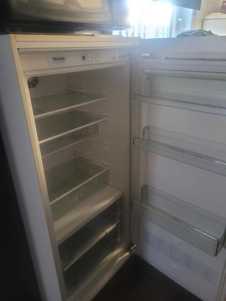 Goed werkende koelkast + vriezer  van miele, Witgoed en Apparatuur, Vriezers en Diepvrieskisten, Gebruikt, Inbouw, 160 cm of meer