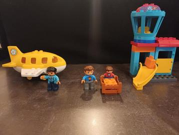 Lego Duplo vliegveld (set 10871) beschikbaar voor biedingen