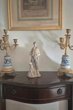 Prachtig beeld van Spaans porseleinhuis CasAdes, Antiek en Kunst, Ophalen of Verzenden