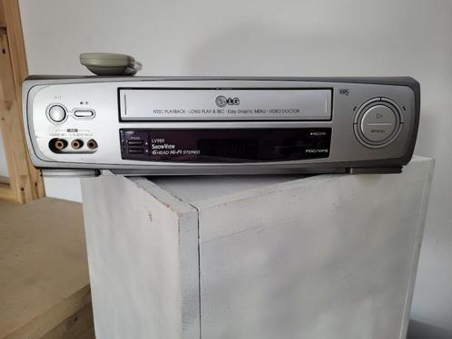 ZGAN VIDEO RECORDER /SPELER MET AFSTANDSBEDIENING MERK LG, Audio, Tv en Foto, Videospelers, Zo goed als nieuw, VHS-speler of -recorder