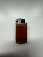 Aansteker met leren omhulsel, Verzamelen, Ophalen of Verzenden, Gebruikt, Aansteker