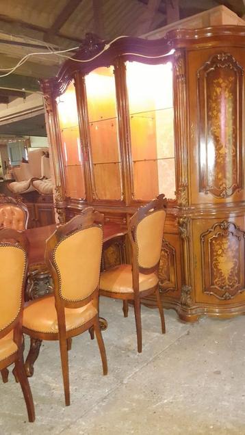 Barok eetkamer tafel met 6stoelen Leder  beschikbaar voor biedingen