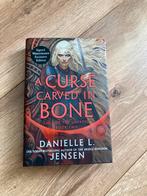 Waterstones Danielle L. Jensen - A Curse Carved in Bone SE, Boeken, Fantasy, Ophalen of Verzenden, Nieuw