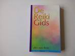 Boek De Reiki Gids, alles over reiki S. Nederlof en B. Buis, Ophalen of Verzenden, Gelezen, Overige onderwerpen, Achtergrond en Informatie