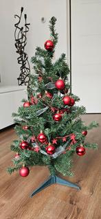 Leuke kerstboom inclusief versiering, Zo goed als nieuw, Ophalen
