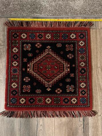 Mooi, handgeknoopt Perzisch tapijtje te koop. beschikbaar voor biedingen