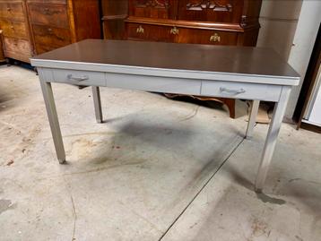 Gispen tafel origineel jaren 50 gemerkt beschikbaar voor biedingen