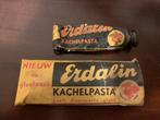 1957 Retro vintage kachelpasta Erdalin. Met doosje, Antiek en Kunst, Curiosa en Brocante, Ophalen of Verzenden