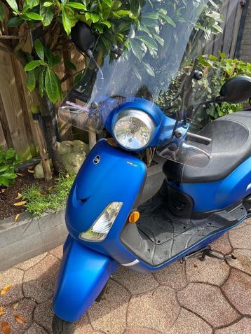Scooter 2022 beschikbaar voor biedingen