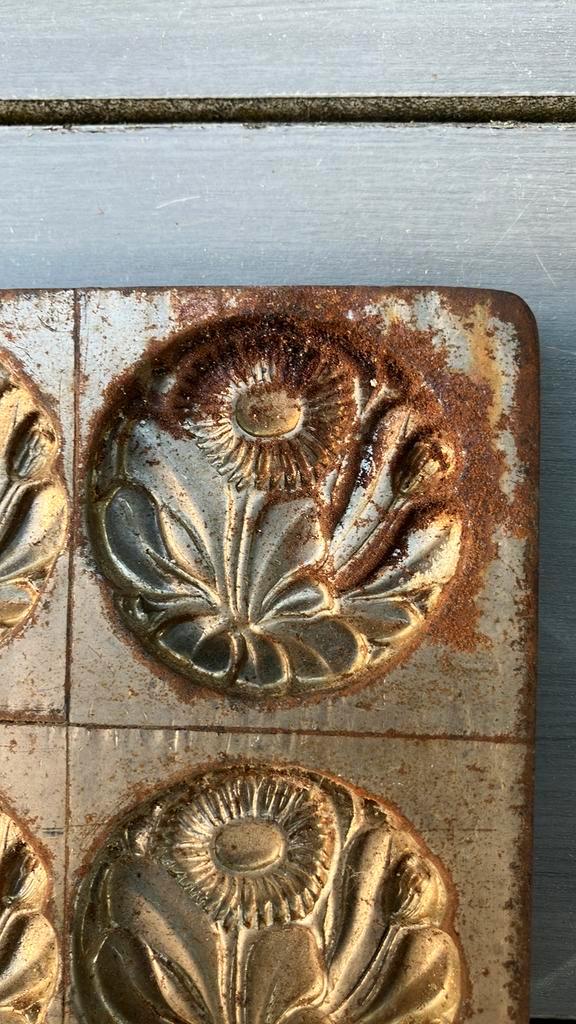 Flikken Köln, metalen chocolademal uit Keulen., Antiek en Kunst, Curiosa en Brocante, Ophalen of Verzenden