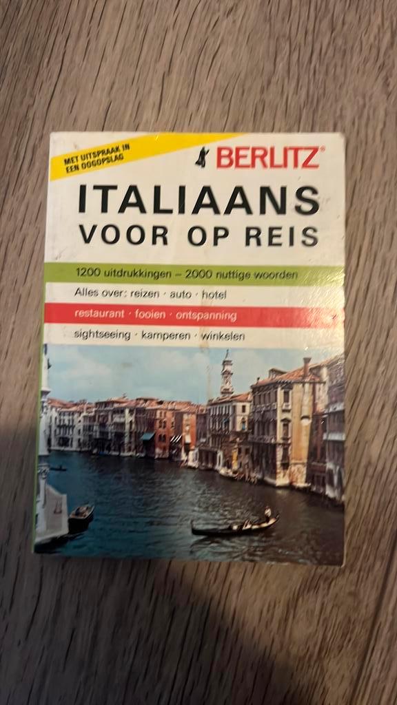 Berlitz Italiaans Taalgids - Uitspraak in een oogopslag, Boeken, Reisgidsen, Zo goed als nieuw, Taalgids, Europa, Ophalen of Verzenden