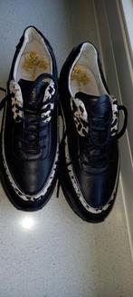 POST XCHANGE LEREN SNEAKERS MAAT 39., Ophalen of Verzenden, Zo goed als nieuw, Schoenen